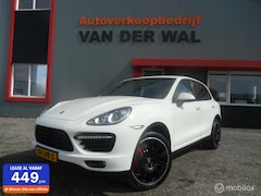 Porsche Cayenne - 4.8 Turbo/
