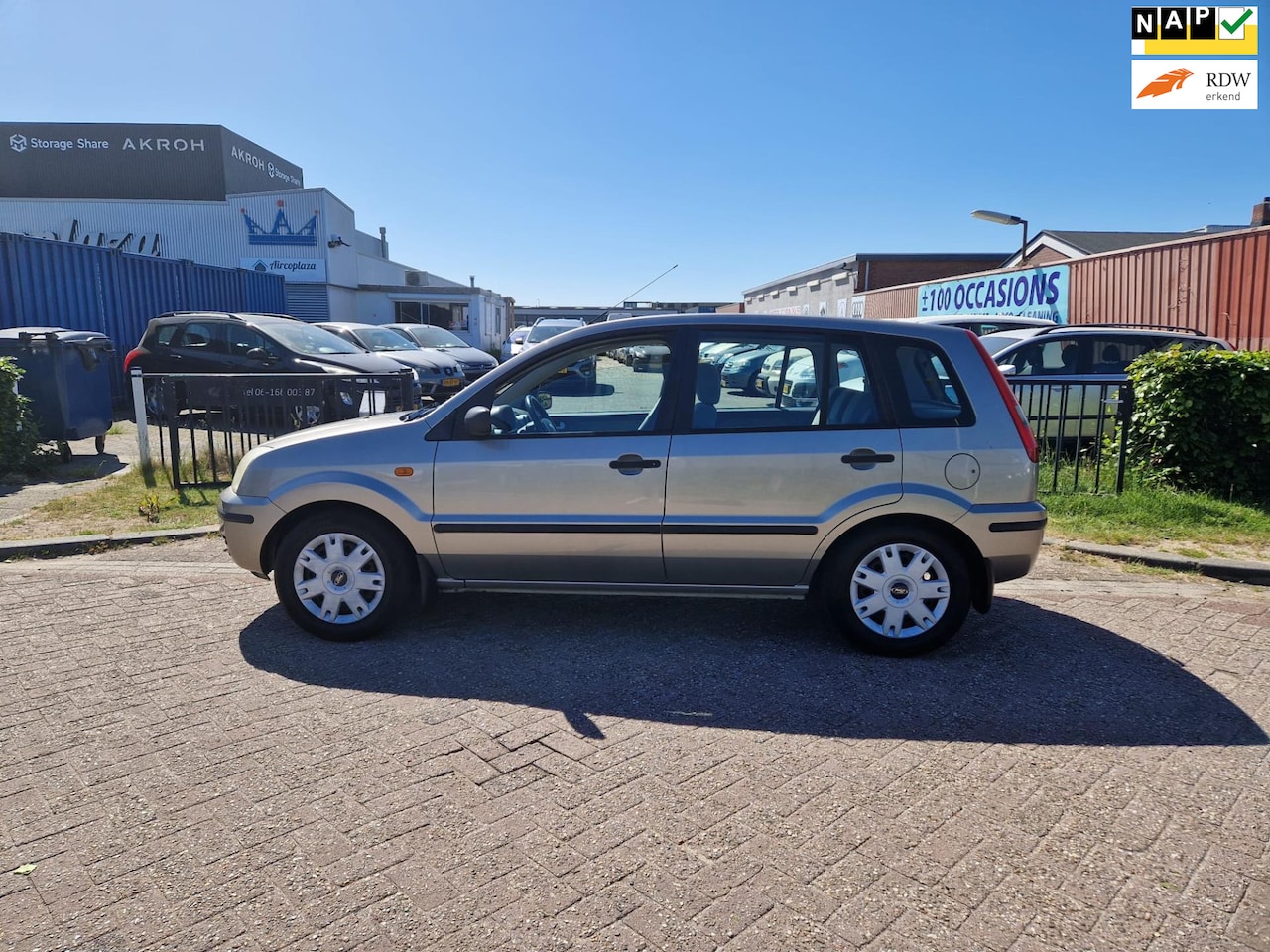 Ford Fusion - 1.6-16V Luxury/AIRCO/ZEER NETTE AUTO!! - AutoWereld.nl