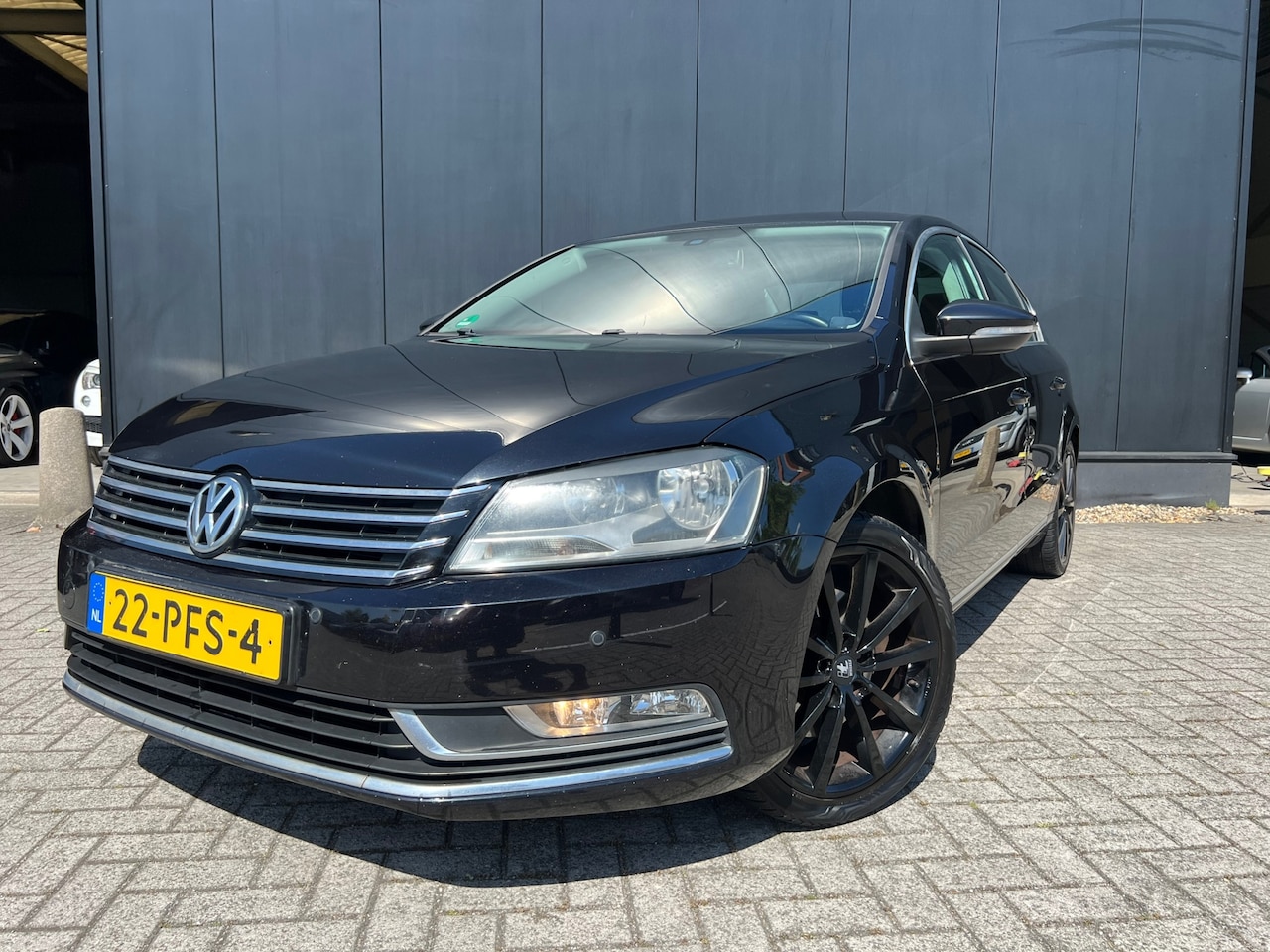Volkswagen Passat - 1.4 TSI Navi/18'Lmv/Nap/NwApk/NtStaat - AutoWereld.nl