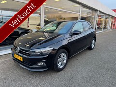 Volkswagen Polo - 1.0 TSI Comfortline Business | 2e eigenaar | Navigatie | Airco | Elektrische ramen | APK t
