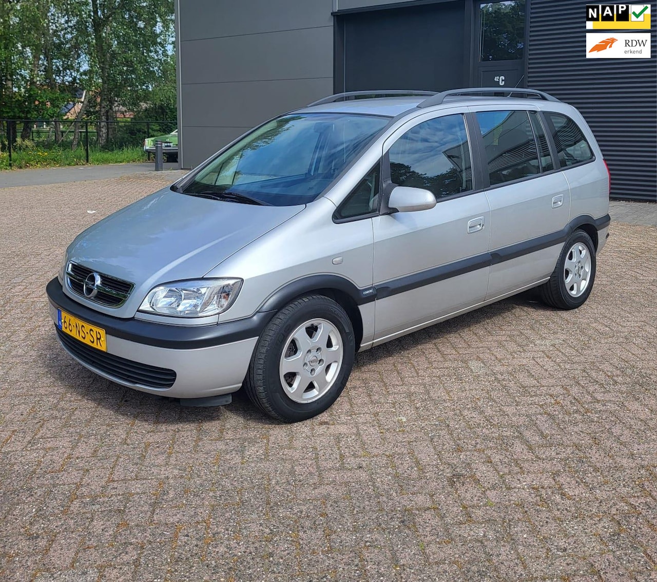 Opel Zafira - 1.6-16V Comfort 1.6-16V Comfort,Airco,CruisC,7-pers,APK 5/26! - AutoWereld.nl