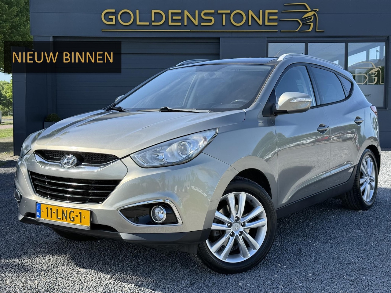 Hyundai ix35 - 2.0i 4WD i-Catcher 1e Eigenaar,4x4,,Pano,Trekhaak,Stoelverw V+A,Clima,Cruise,BLuetooth,Led - AutoWereld.nl