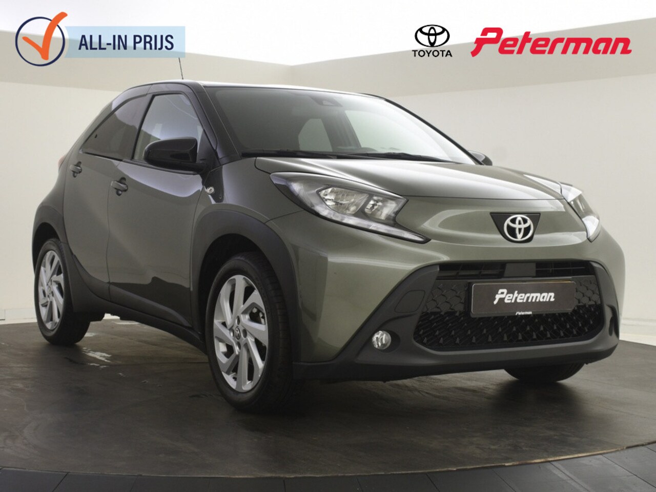 Toyota Aygo X - 1.0 VVT-i Bi-Tone Automaat | Stoelverwarming - AutoWereld.nl