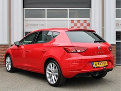 Seat Leon - 1.5 TSI 150PK Style Ultimate Edition Automaat /NAVI/18'LM/Camera/Trekhaak/Stoelverwarming/
