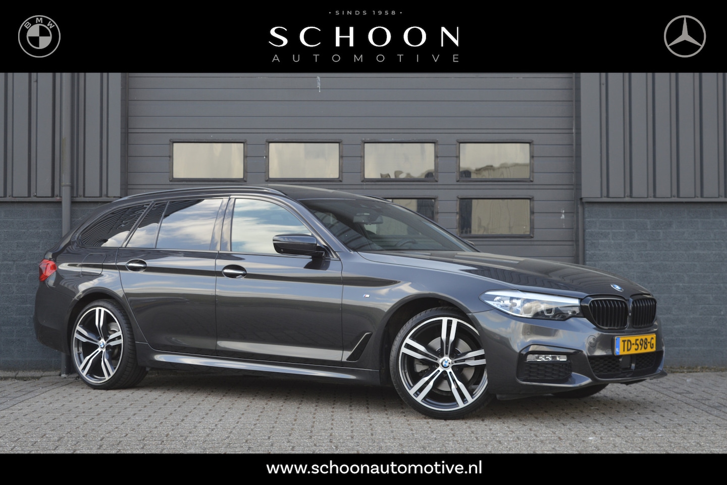 BMW 5-serie Touring - 520d High Executive | M-PAKKET | PANO | ACC | HUD | KEYLESS | 360 CAM | - AutoWereld.nl