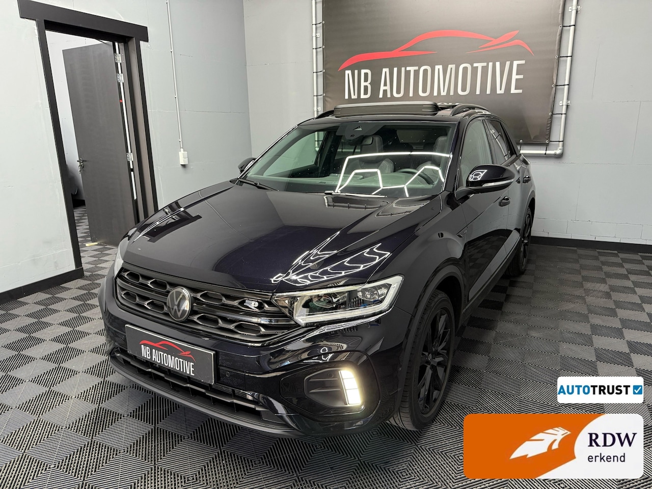 Volkswagen T-Roc - 1.5 TSI R-Line Business 1.5 TSI R-Line Business - AutoWereld.nl