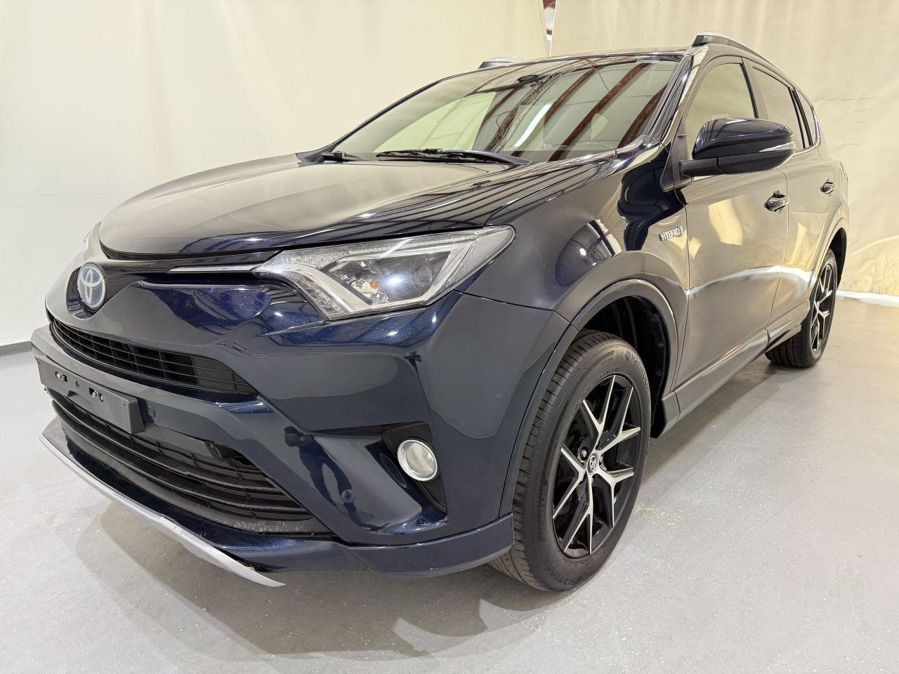 Toyota RAV4 - Rav-4 2.5 Hybrid AWD Edition Navi/Leer - AutoWereld.nl