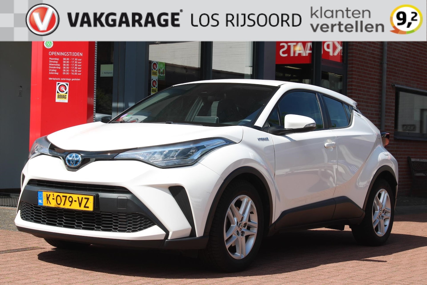 Toyota C-HR - 1.8 Hybrid *Active* | Carplay | Adaptive Cruise Control | Camera | Climate Control | Bluet - AutoWereld.nl