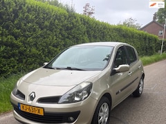 Renault Clio - 1.2-16V Business Line