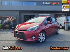 Toyota Yaris - 1.5 Full Hybrid Dynamic | Met o.a. climate control, cruise control, navigatie, achteruitri