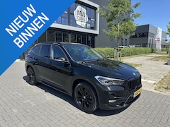 BMW X1 - xDrive25e Executive Sportline, M stuurwiel, Keyless, Camera