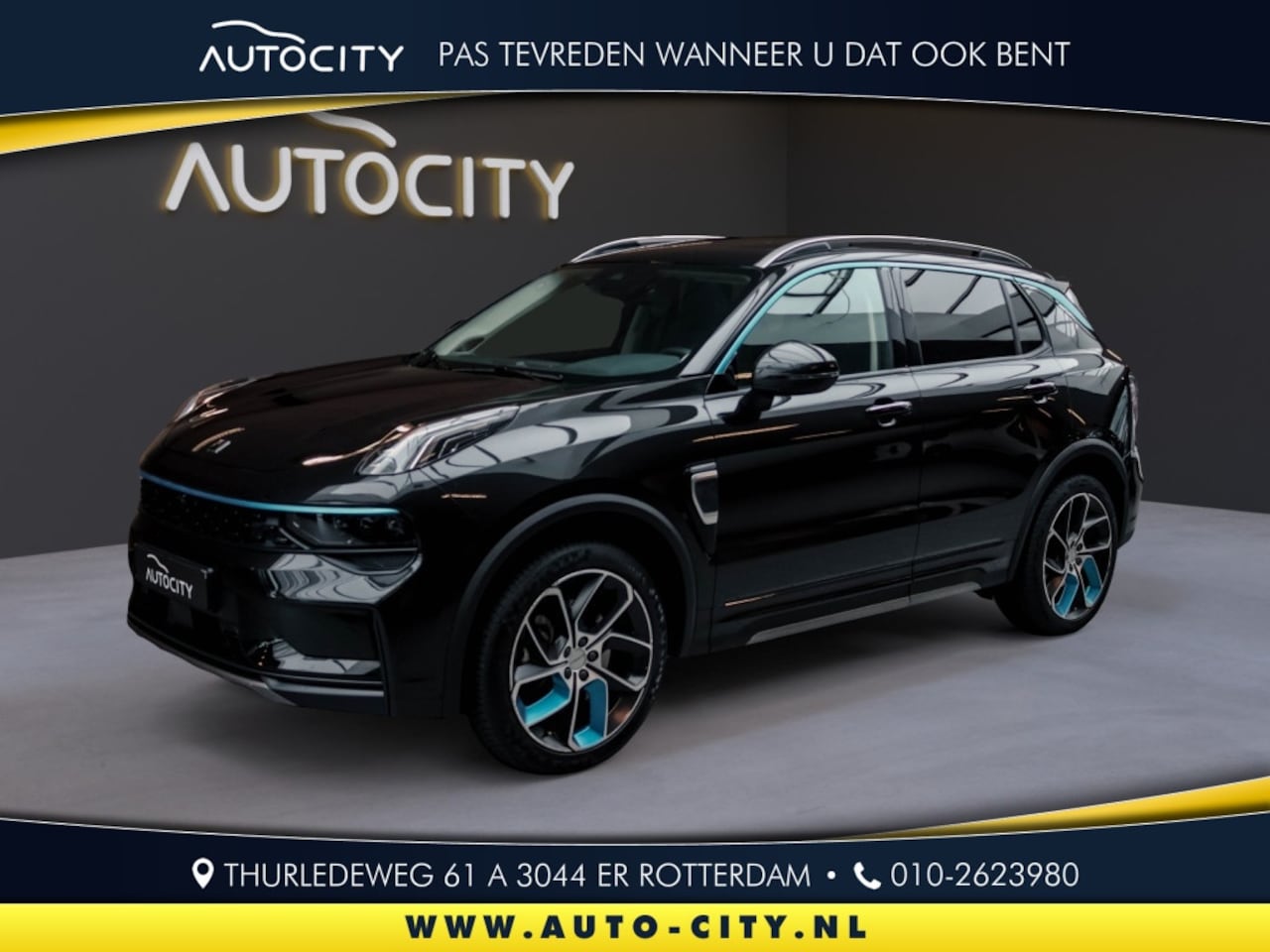 Lynk & Co 01 - 1.5 PHEV Zwarte Hemel l Trekhaak l 6.6kw l 360 Camera l Pano - AutoWereld.nl