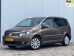 Volkswagen Touran - 1.2 TSI Highline BlueMotion 7PERSOONS PANORAMA NAVI