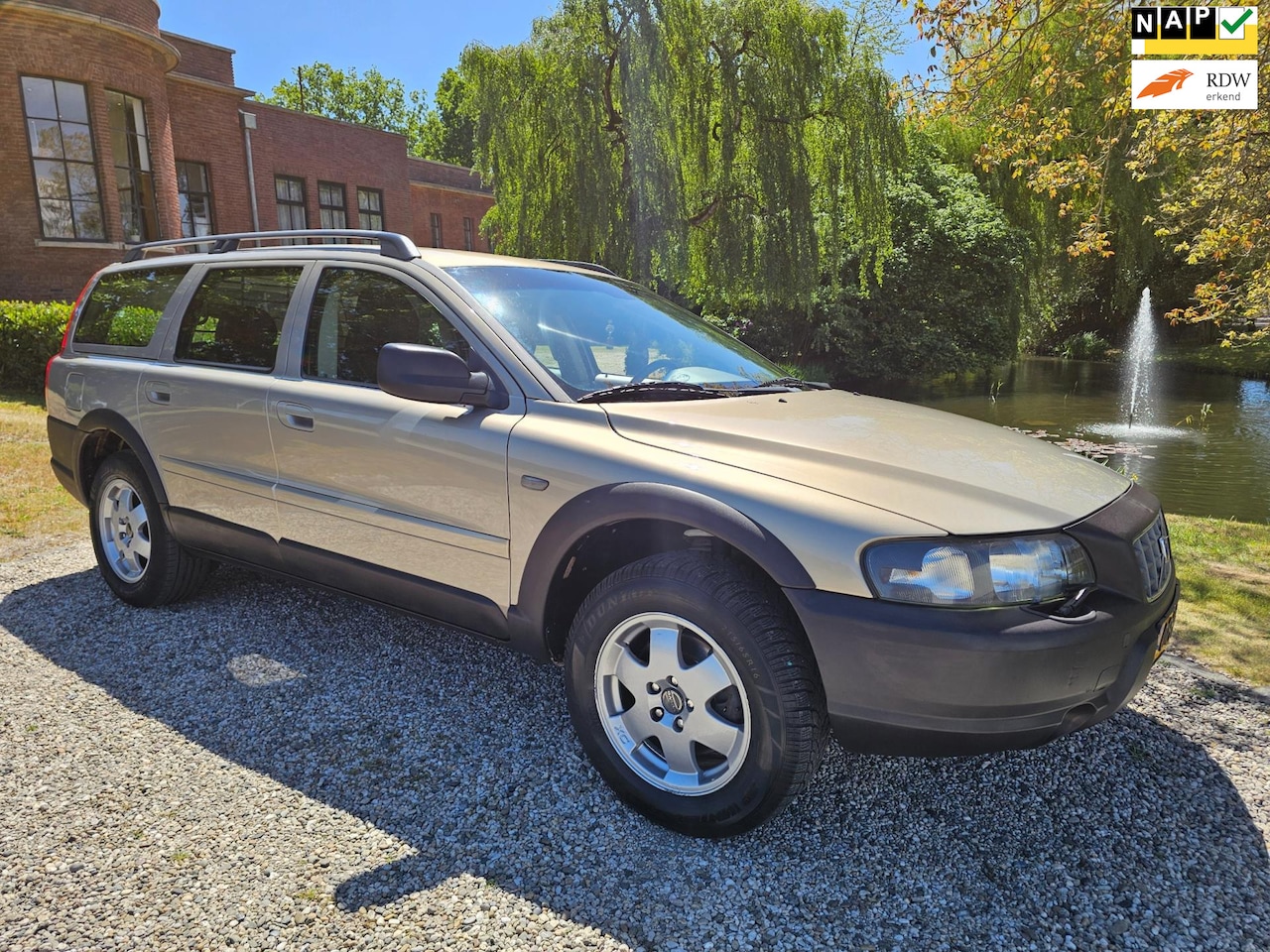 Volvo XC70 - 2.5 T Geartronic Comfort Line automaat APK Nieuw - AutoWereld.nl