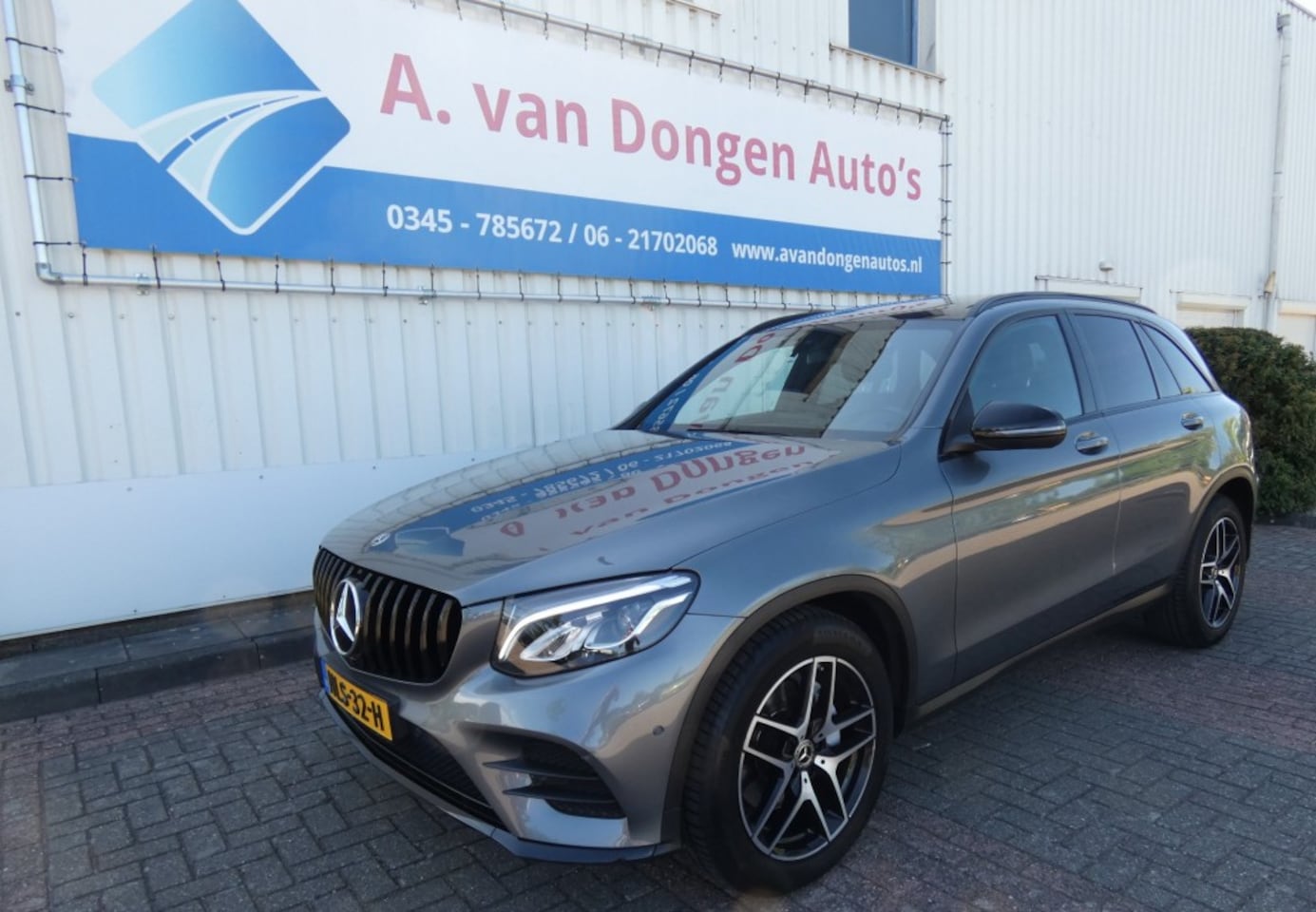 Mercedes-Benz GLC-klasse - 250 4MATIC AMG,Camera,Pano,Leer,DealerOH - AutoWereld.nl