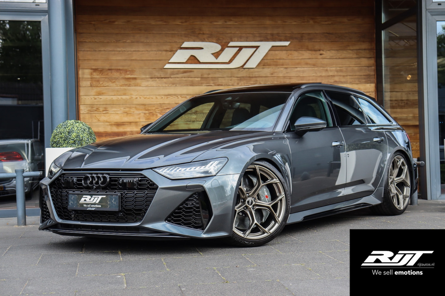 Audi RS6 - 4.0 V8 TFSI Quattro NL AUTO **Dynamic Plus/Ceramic/HUD/Carbon/Pano/B&O/ACC** - AutoWereld.nl