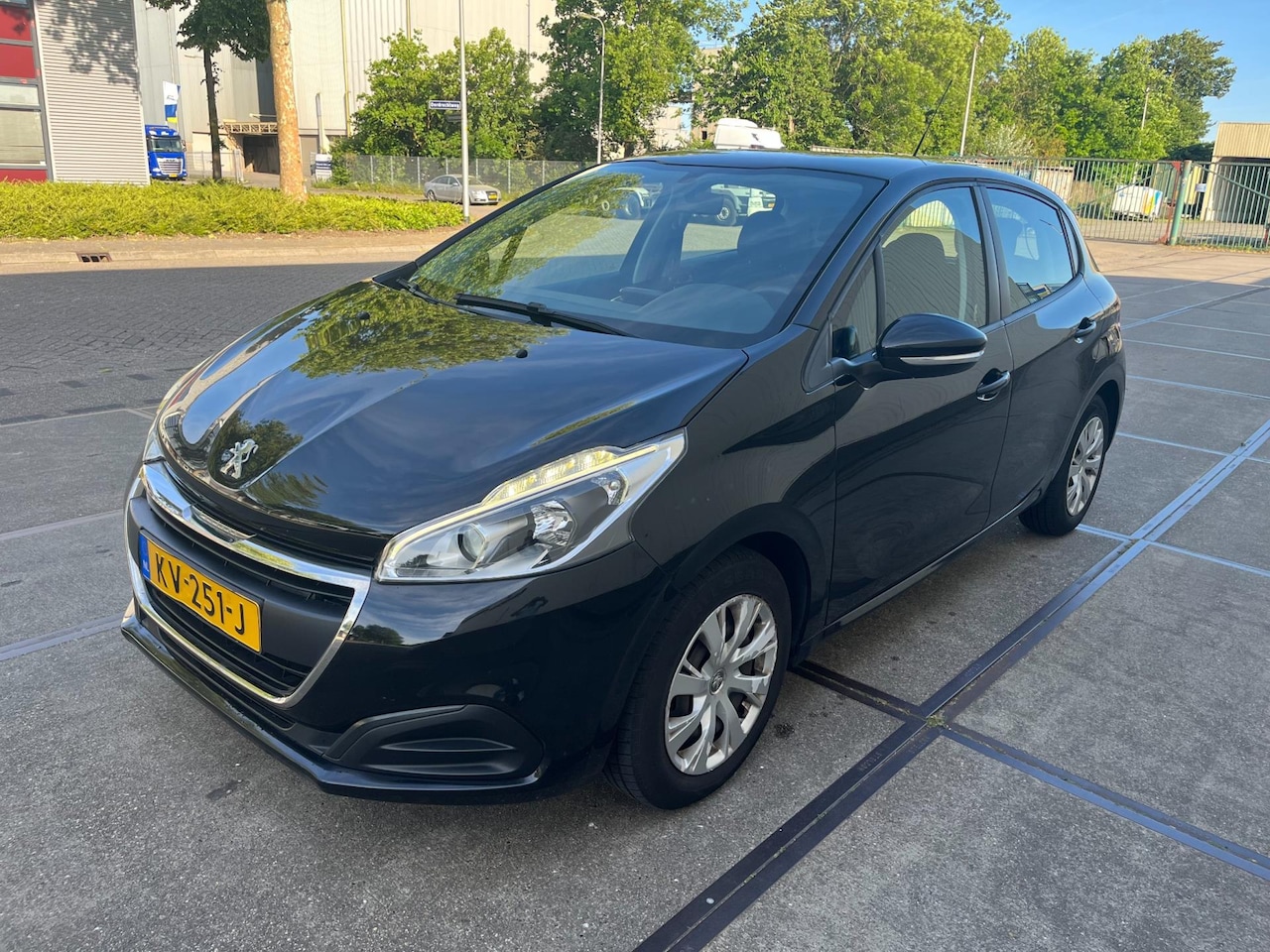 Peugeot 208 - 1.2 PureTech Active airco - AutoWereld.nl