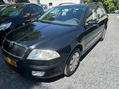 Skoda Octavia Combi - 1.6 Ambiente AIRCO