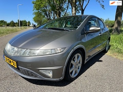 Honda Civic - 1.8 Sport|goeie motor|koppeling slecht