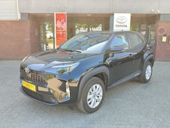 Toyota Yaris Cross - 1.5 Hybrid CLIMA CAMERA APPLE/ANDROID BLUETOOTH 16'' LM-VELGEN AD-CRUISE NL-AUTO 1E EIG