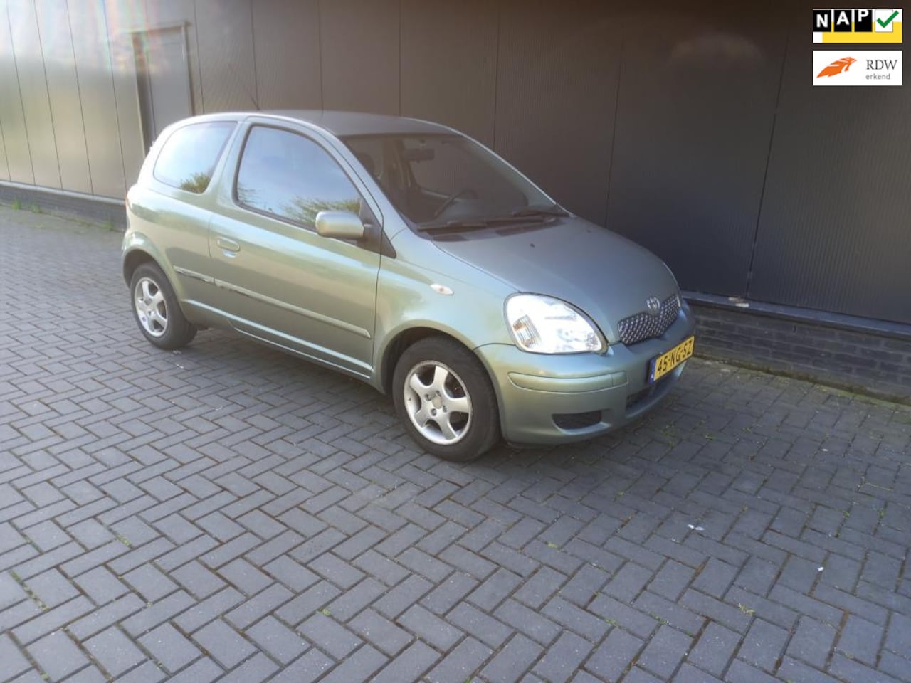Toyota Yaris - 1.3 VVT-i Sol 1.3 VVT-i Sol - AutoWereld.nl