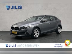 Volvo V40 Cross Country - 2.0 D2 Momentum | LED koplampen | Trekhaak | Parkeersensoren | Navigatie