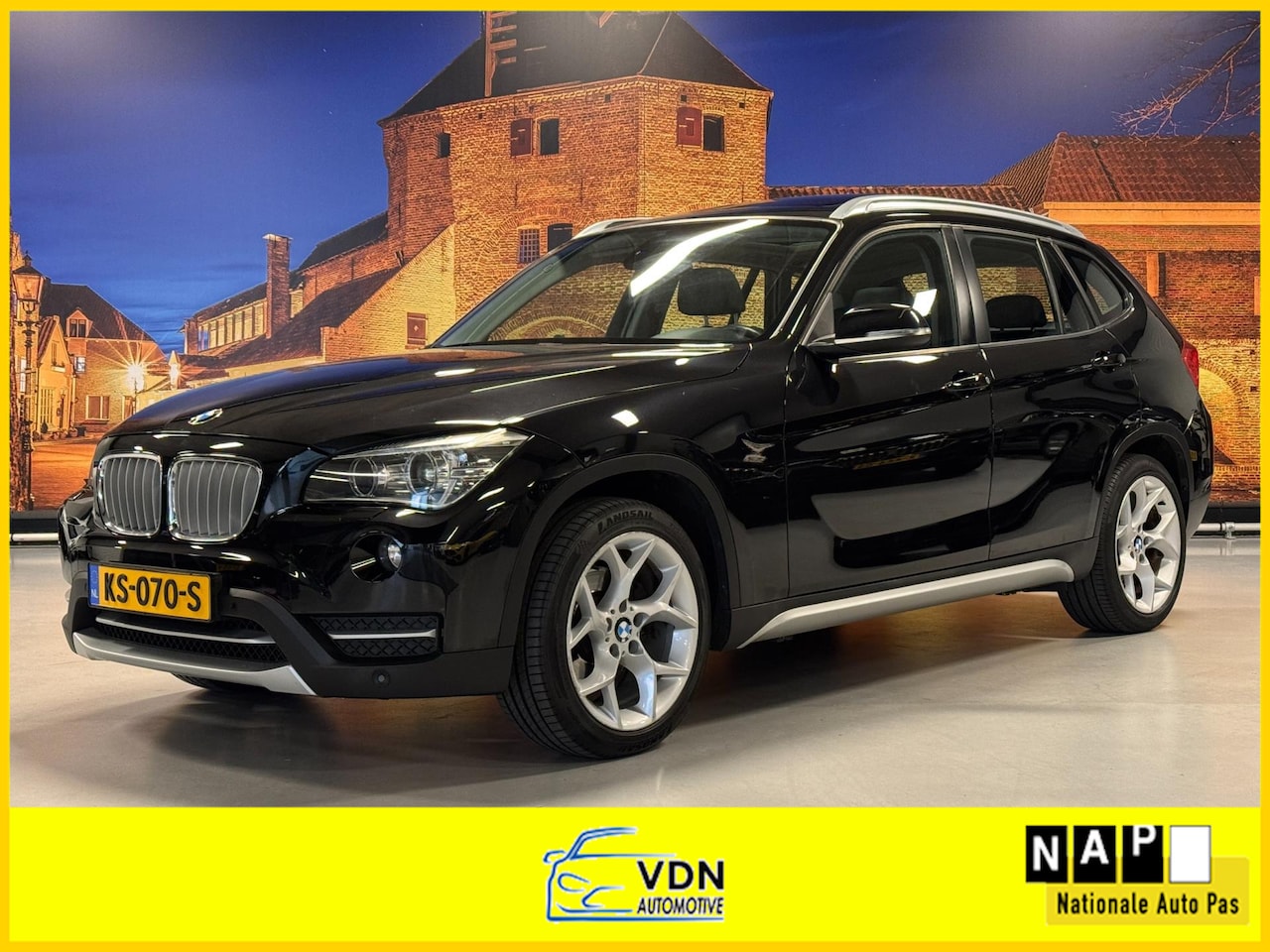 BMW X1 - XDrive20d High Exe Automaat Leer Panodak Xenon - AutoWereld.nl
