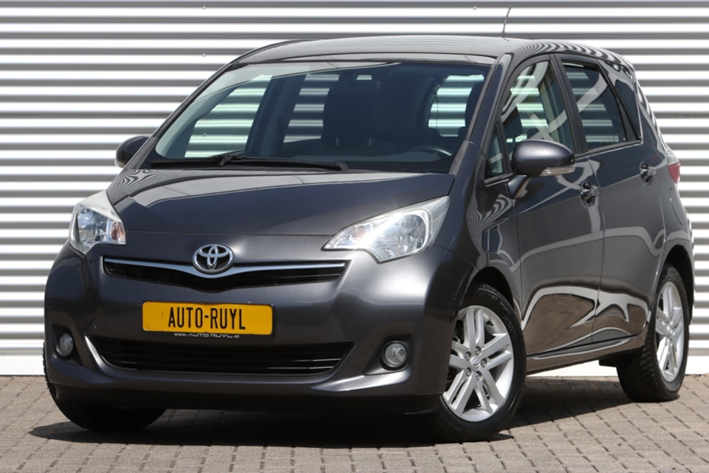 Toyota Verso S - 1.3 VVT-i Trend Panoramadak - AutoWereld.nl
