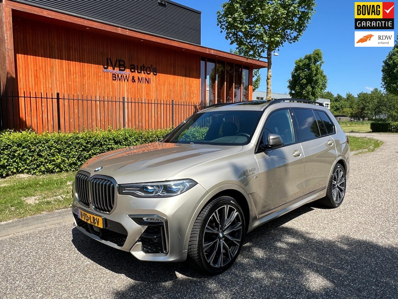 BMW X7 - M50d G07 Grijs kenteken, individual, 3500kg trekhaak, B&W grijskenteken (X5) - AutoWereld.nl