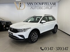 Volkswagen Tiguan - 1.5 TSI Life Business / 150PK / NAVI / STOEL-STUURVERW. / PDC / 1800KG TREKG