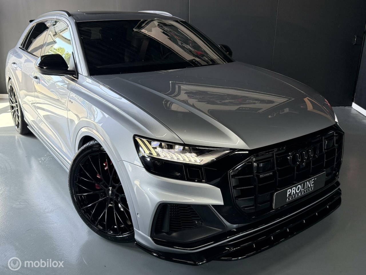 Audi Q8 - 55 TFSI e quattro Pro Line / 23 INCH / Black optic / - AutoWereld.nl