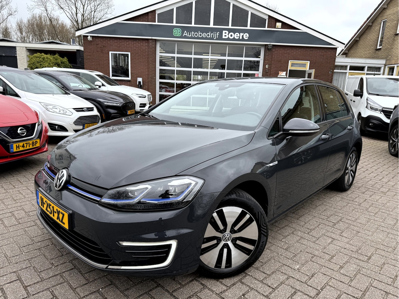 Volkswagen e-Golf - E-DITION Warmtepomp, App Connect, Led - AutoWereld.nl