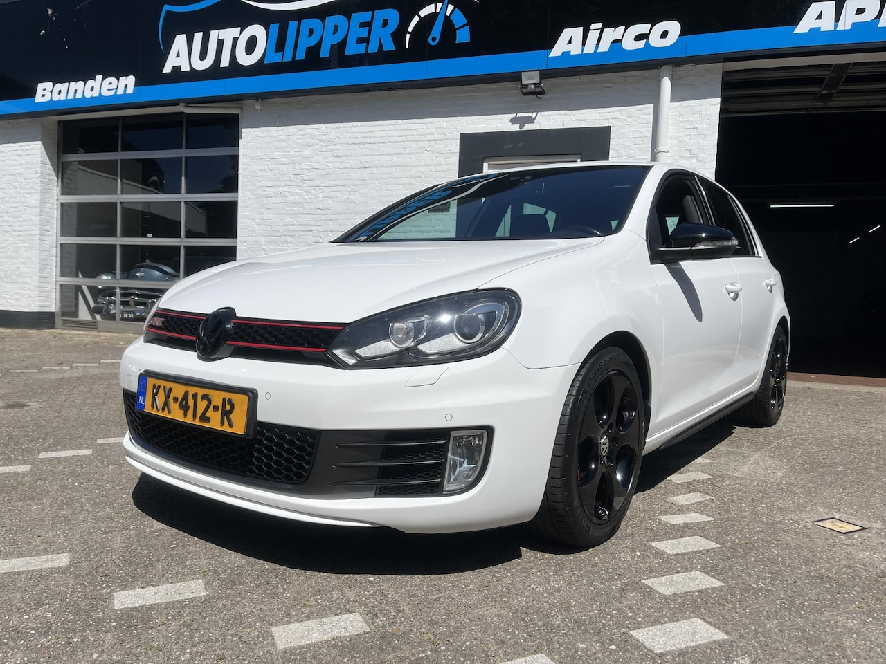 Volkswagen Golf - 2.0 GTI /Automaat/Lm velgen/ 5 drs - AutoWereld.nl