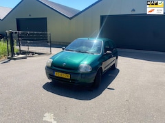 Renault Clio - 1.6 RN- AUTOMAAT-LAGE KILOMETERS