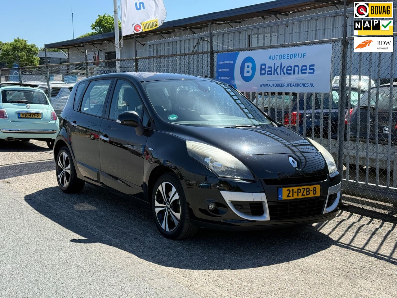 Renault Scénic - 2.0 Bose | Automaat | Nwe motor | Dealer onderhoud - AutoWereld.nl