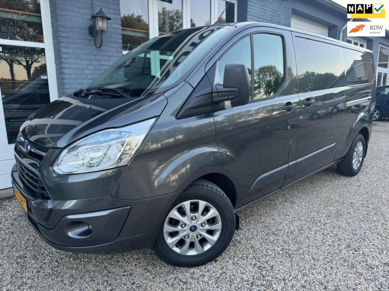 Ford Transit Custom - 290 2.0 TDCI L2H1 Limited DC 290 2.0 TDCI L2H1 Limited DC - AutoWereld.nl