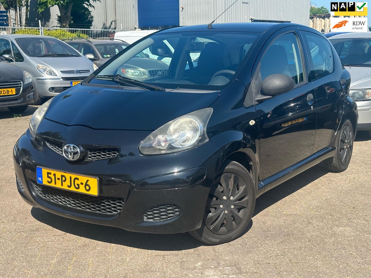 Toyota Aygo - 1.0-12V Cool 1.0-12V Cool - AutoWereld.nl
