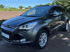 Ford Kuga - 1.5 Titanium 2016 150PK NAVI PANO CLIMA NAVI CRUISE TREKHAAK