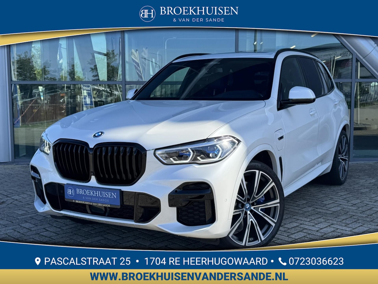 BMW X5 - XDrive45e Plug in Hybride High Executive M Sport 394pk Panoramadak / 360 Camera / Laser / - AutoWereld.nl