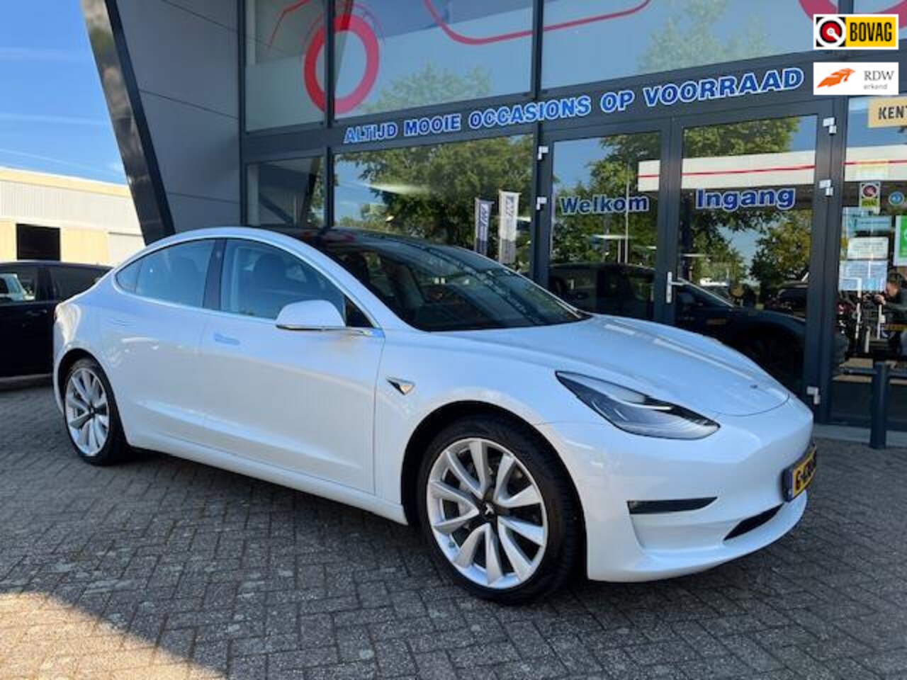 Tesla Model 3 - Long Range RWD Long Range AWD 75 kWh - AutoWereld.nl