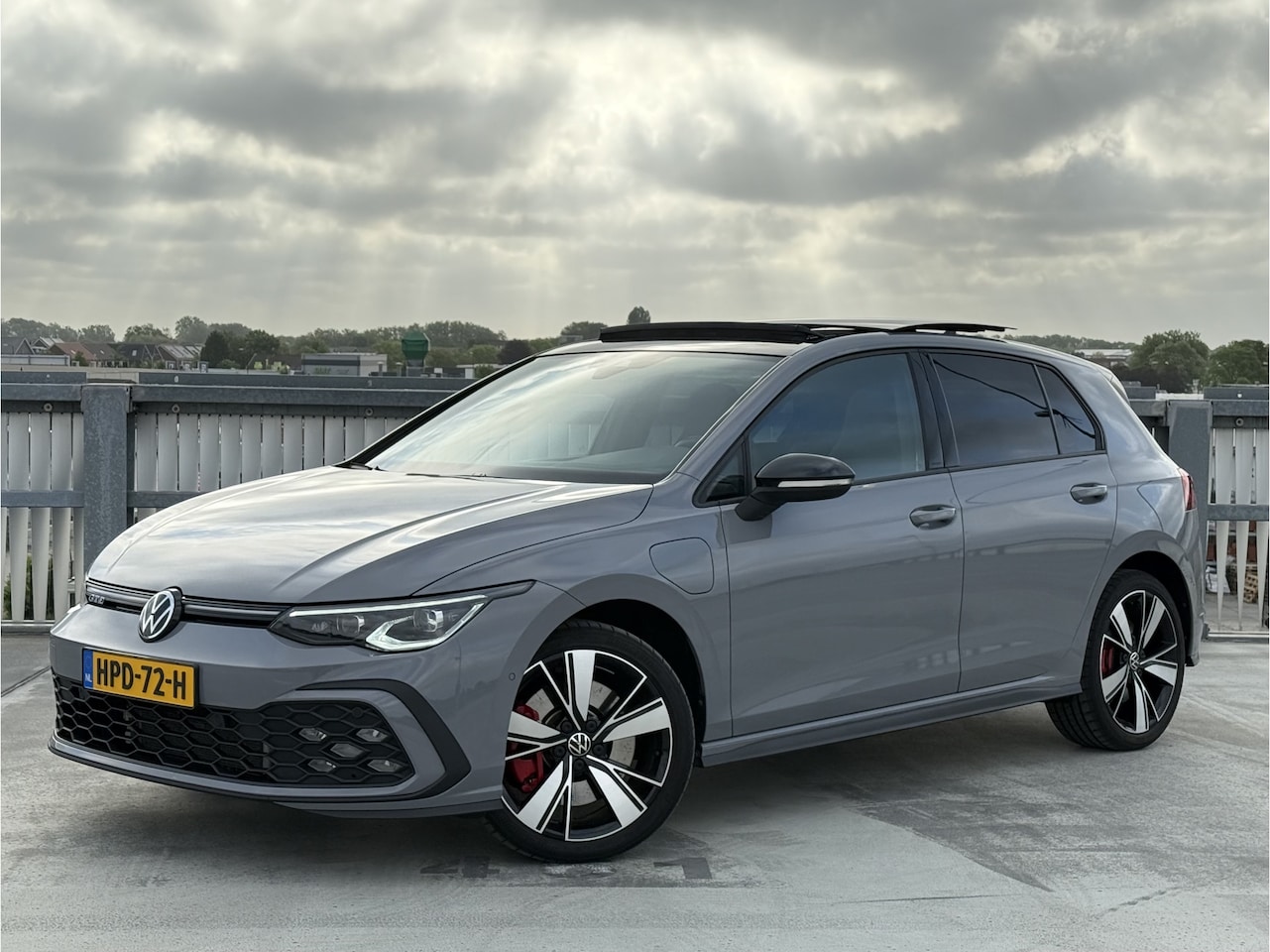 Volkswagen Golf - 1.4 eHybrid GTE | IQ-Light | Pano | Black Style - AutoWereld.nl