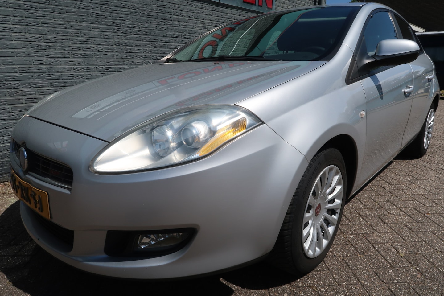 Fiat Bravo - 1.4 T-Jet Dynamic Distributie vervangen bij 164000 - AutoWereld.nl