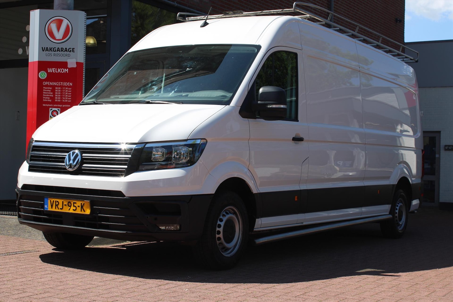 Volkswagen Crafter - GB 2.0 TDI aut. L5H4 | Trekhaak | Imperial | Carplay | Camera | PDC | Cruise Control | A/C - AutoWereld.nl