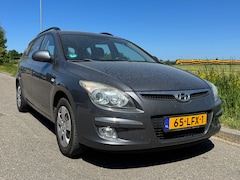 Hyundai i30 CW - 1.4i Blue Dynamic