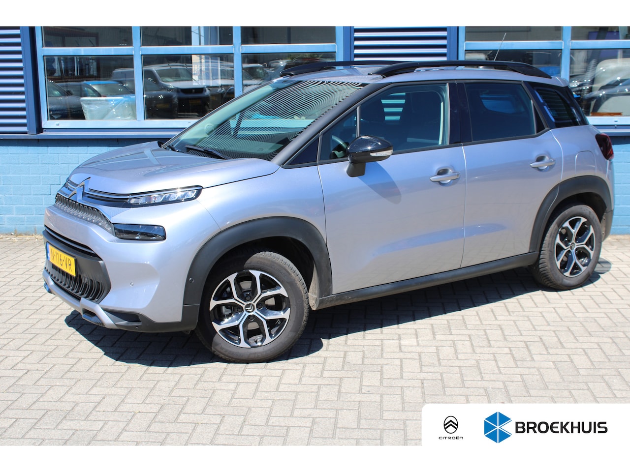 Citroën C3 Aircross - 1.2 PureTech Shine | Achteruitrijcamera | Airco (automatisch) | Buitenspiegels elektrisch - AutoWereld.nl