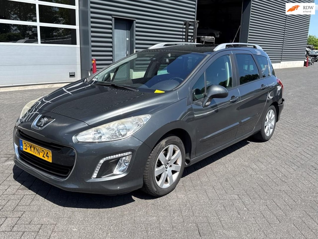 Peugeot 308 SW - 1.6 VTi Active 1.6 VTi Active, Trekhaak, Airco, Cruise Control - AutoWereld.nl