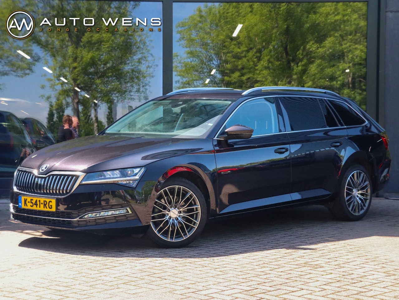 Skoda Superb Combi - 1.5 TSI Business Edition Plus DSG Leder | Memory | Winterpakket - AutoWereld.nl