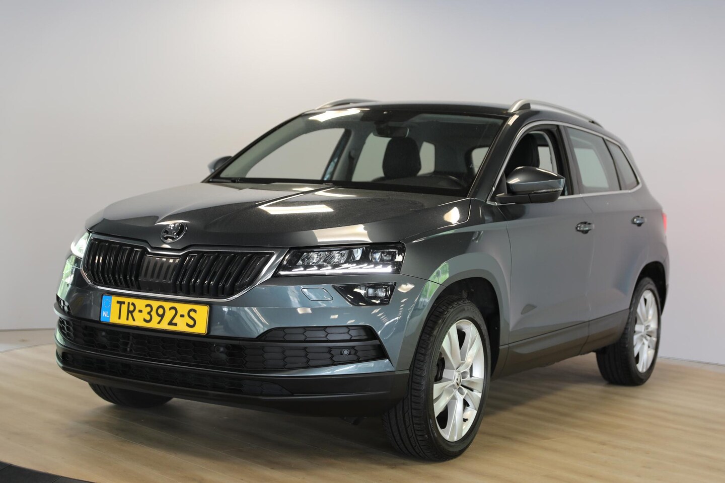 Skoda Karoq - 1.5 TSI ACT Style Business | Trekhaak | Leer - AutoWereld.nl