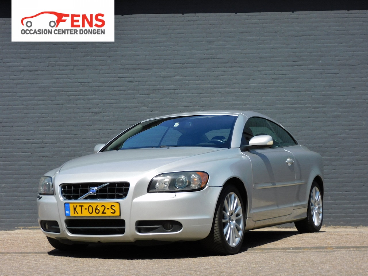 Volvo C70 Convertible - 2.4 D5 Momentum DEALER ONDERHOUDEN! LEER! CRUISE! CLIMA! MEMORY SEAT! - AutoWereld.nl