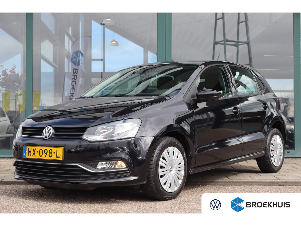 Volkswagen Polo - 1.2 TSI 90PK 7-DSG Comfortline | App-Connect | Parkeersensoren | Cruise Control | - AutoWereld.nl